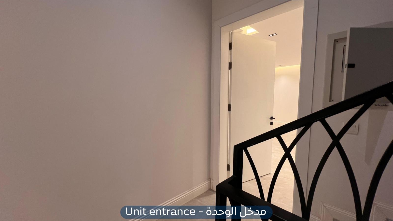 فيلا في حي الملقا