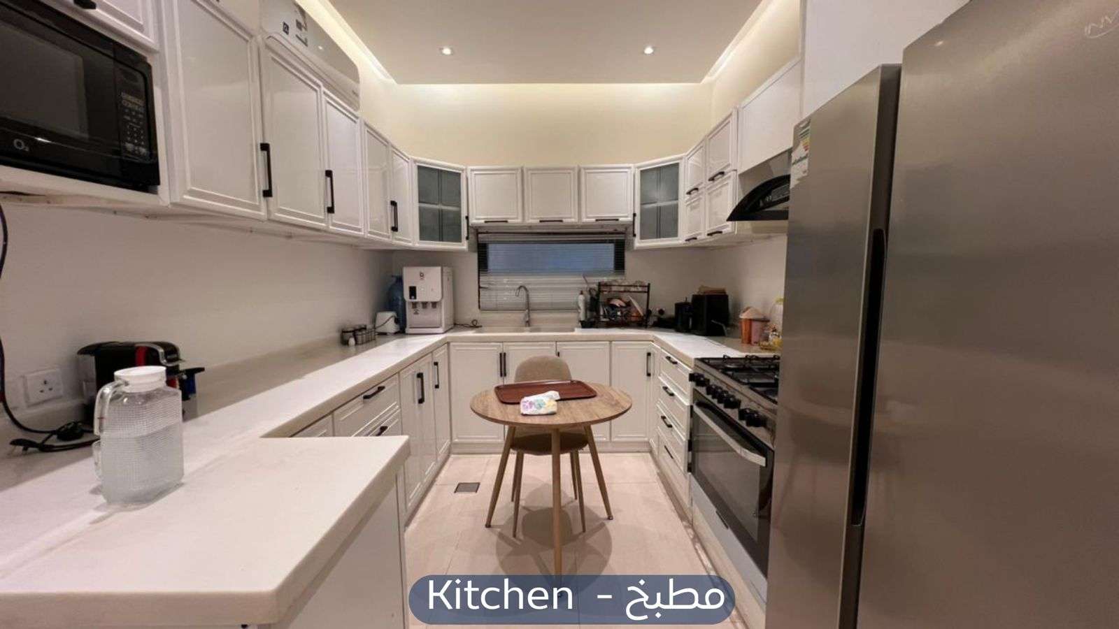 شقة في حي عرقة