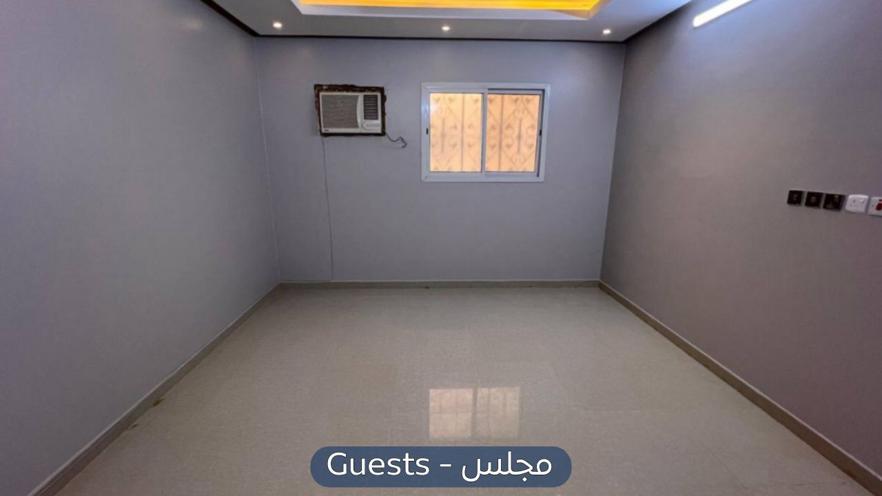 شقة  في حي طويق