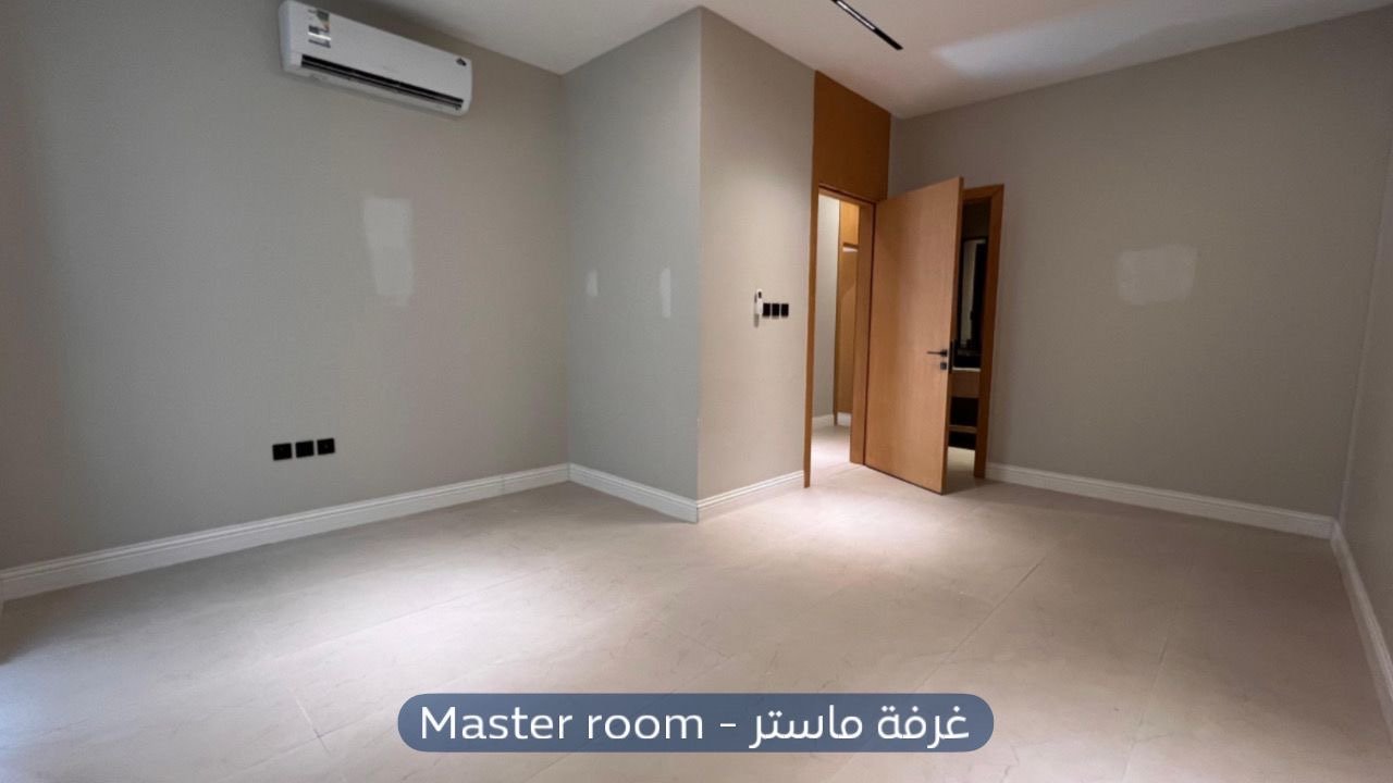 فيلا  في حي العارض