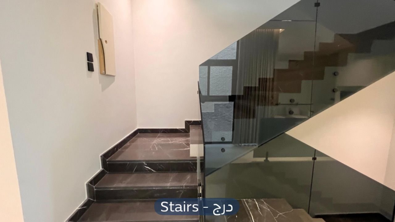 فيلا  في حي عرقة