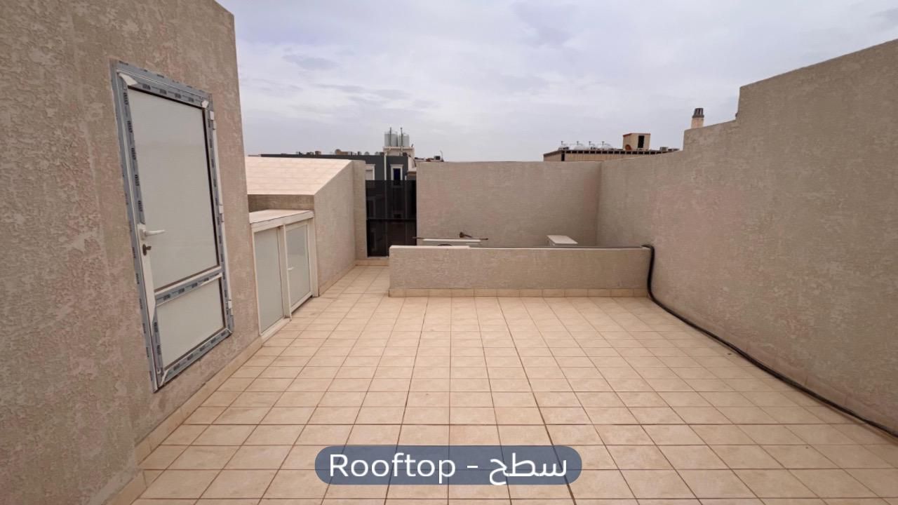 فيلا  في حي عرقة