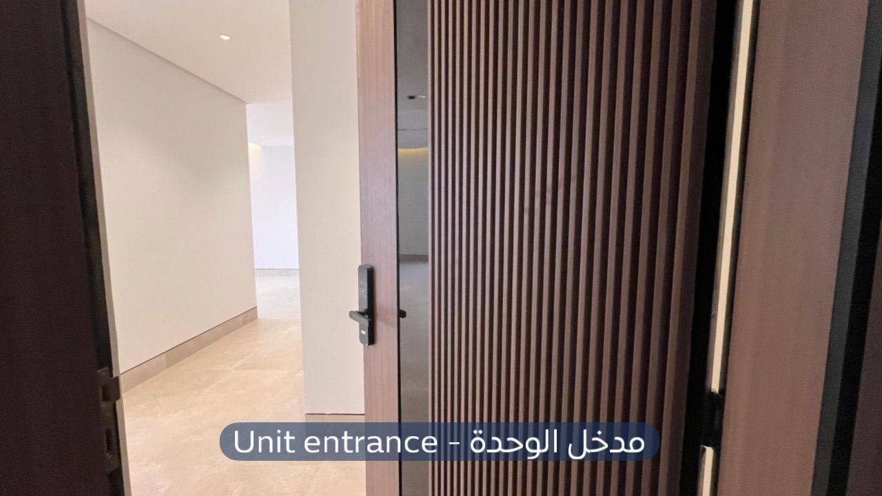 شقة  في حي عرقة