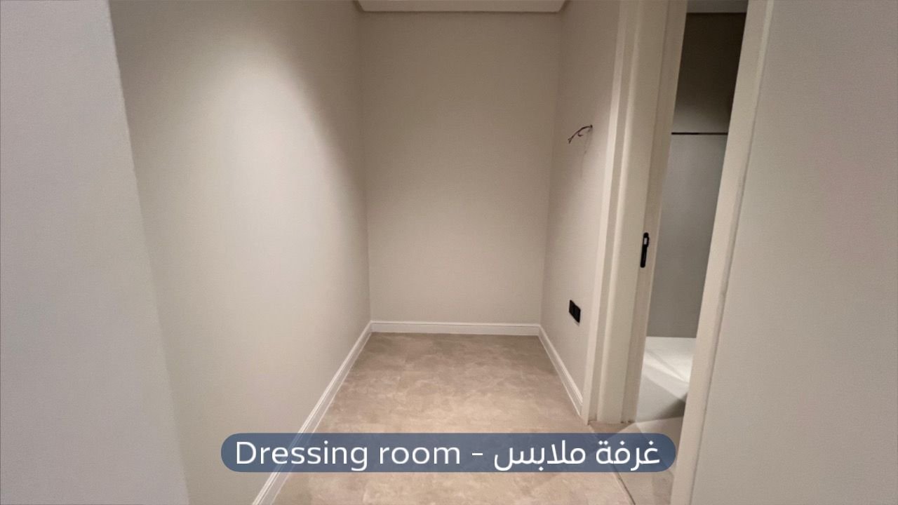 شقة  في حي عرقة