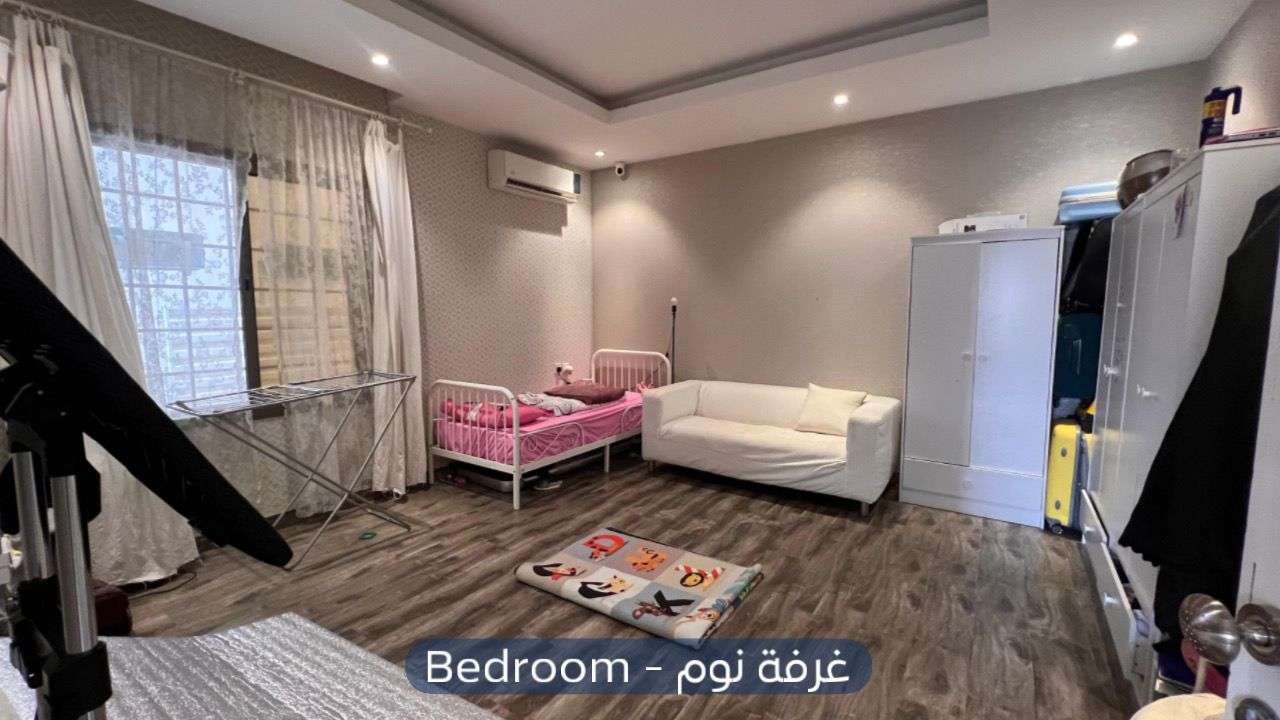 شقة  في حي الياسمين