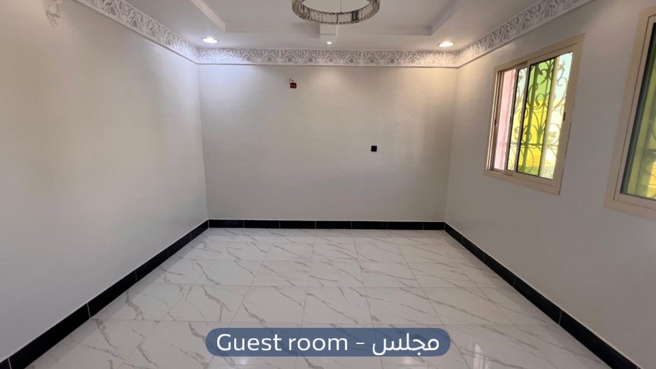 دور  في حي غرناطة