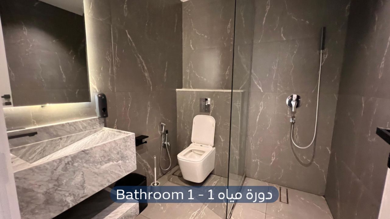 شقة  في حي الازدهار