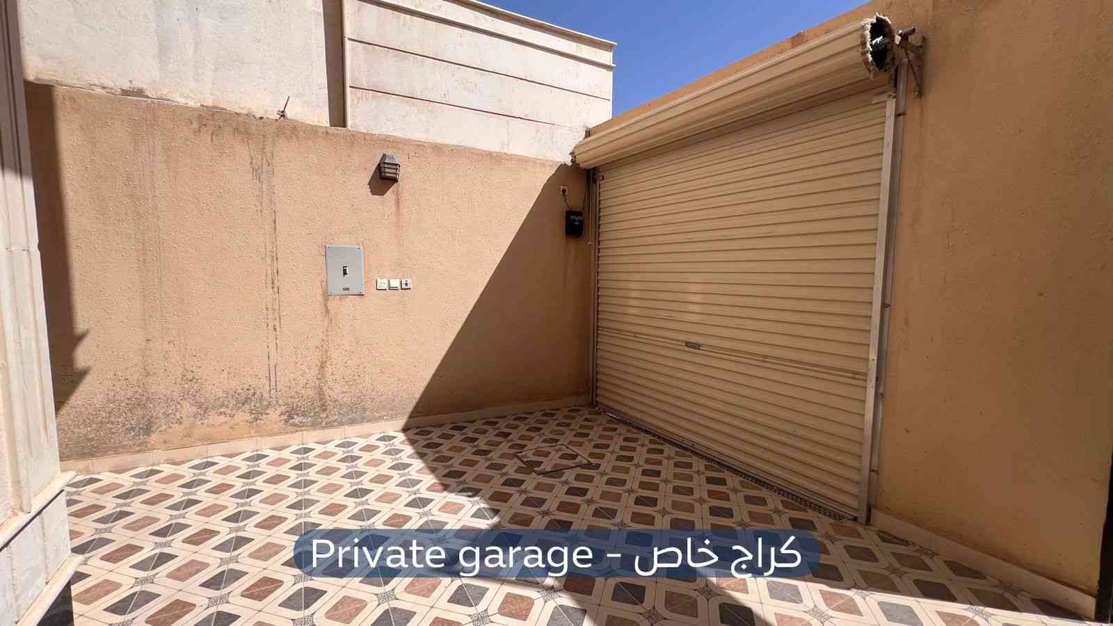 فيلا  في حي ظهرة لبن