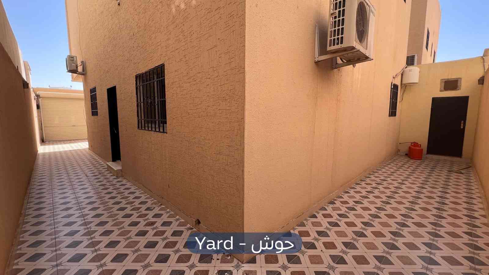 فيلا  في حي ظهرة لبن