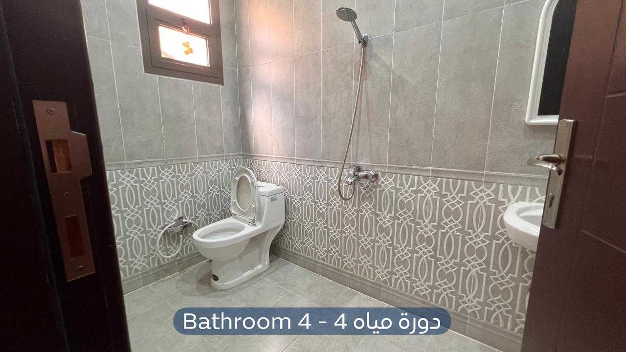 فيلا  في حي ظهرة لبن