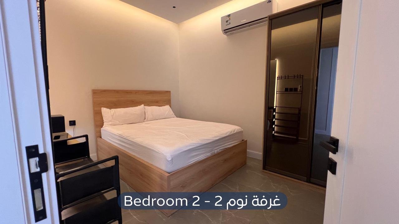 شقة  في حي المونسية