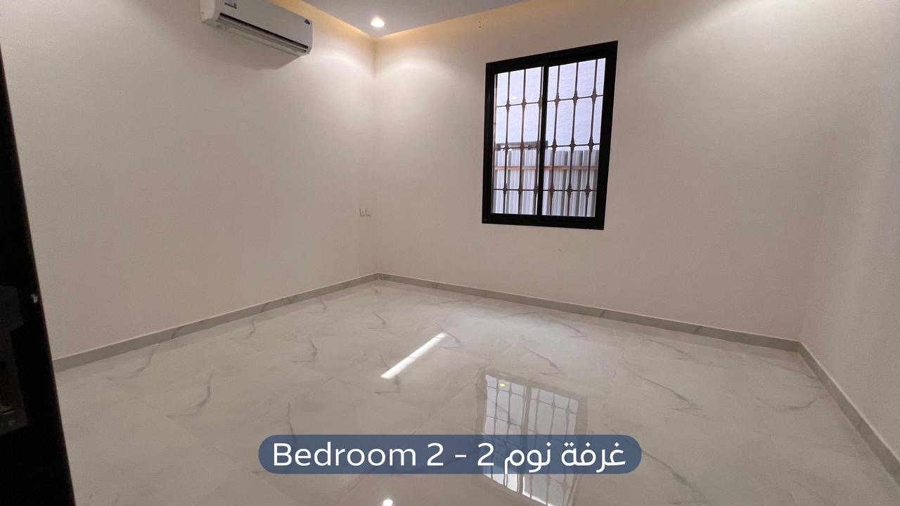 فيلا  في حي الرمال