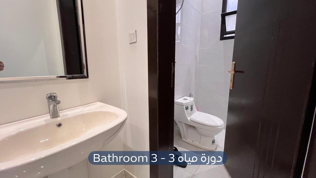 فيلا  في حي الرمال