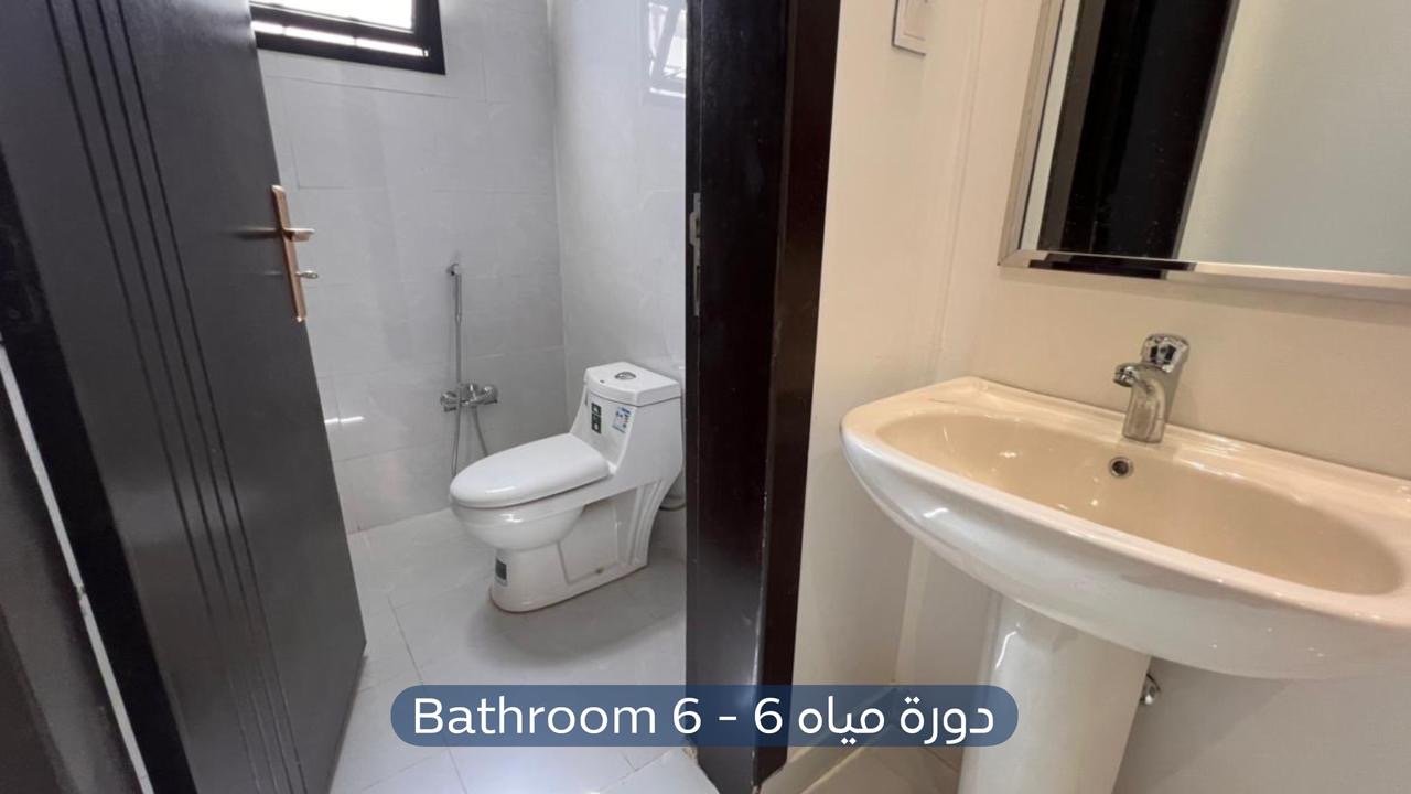 فيلا  في حي الرمال