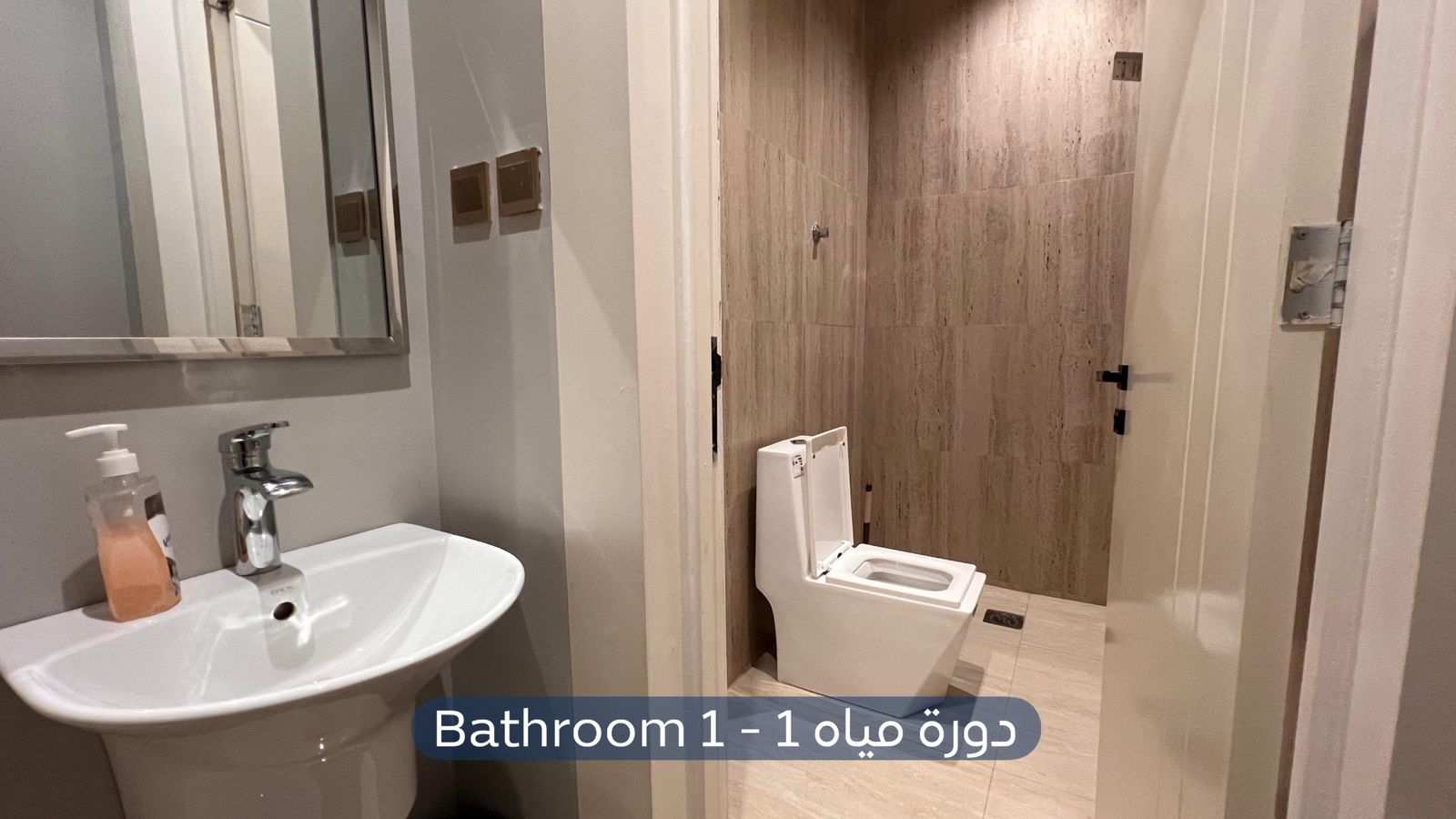 شقة  في حي لبن