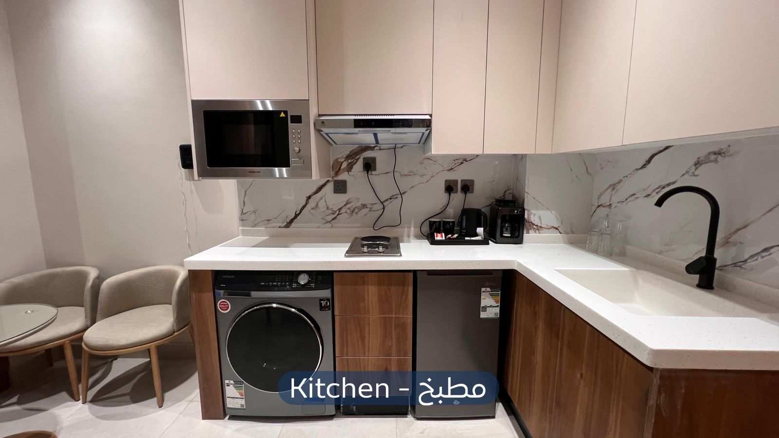 استديو  في حي الازدهار