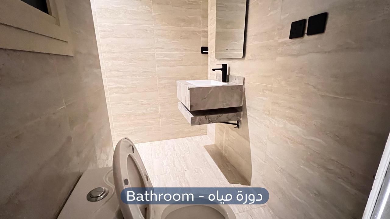 شقة  في حي الملقا