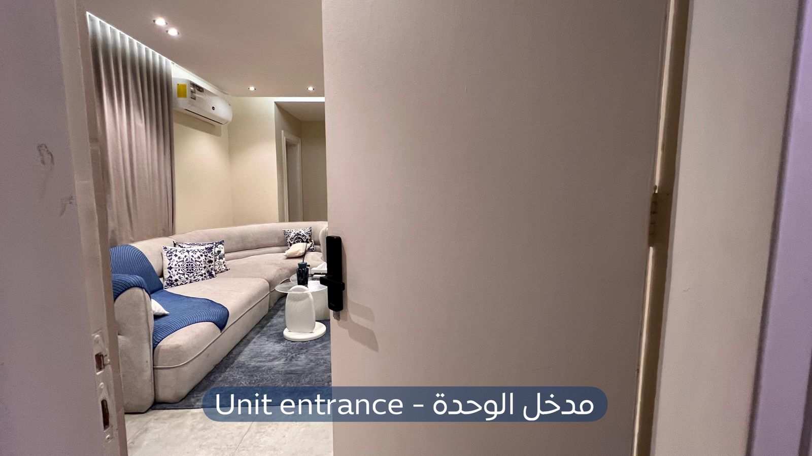 شقة  في حي الملقا