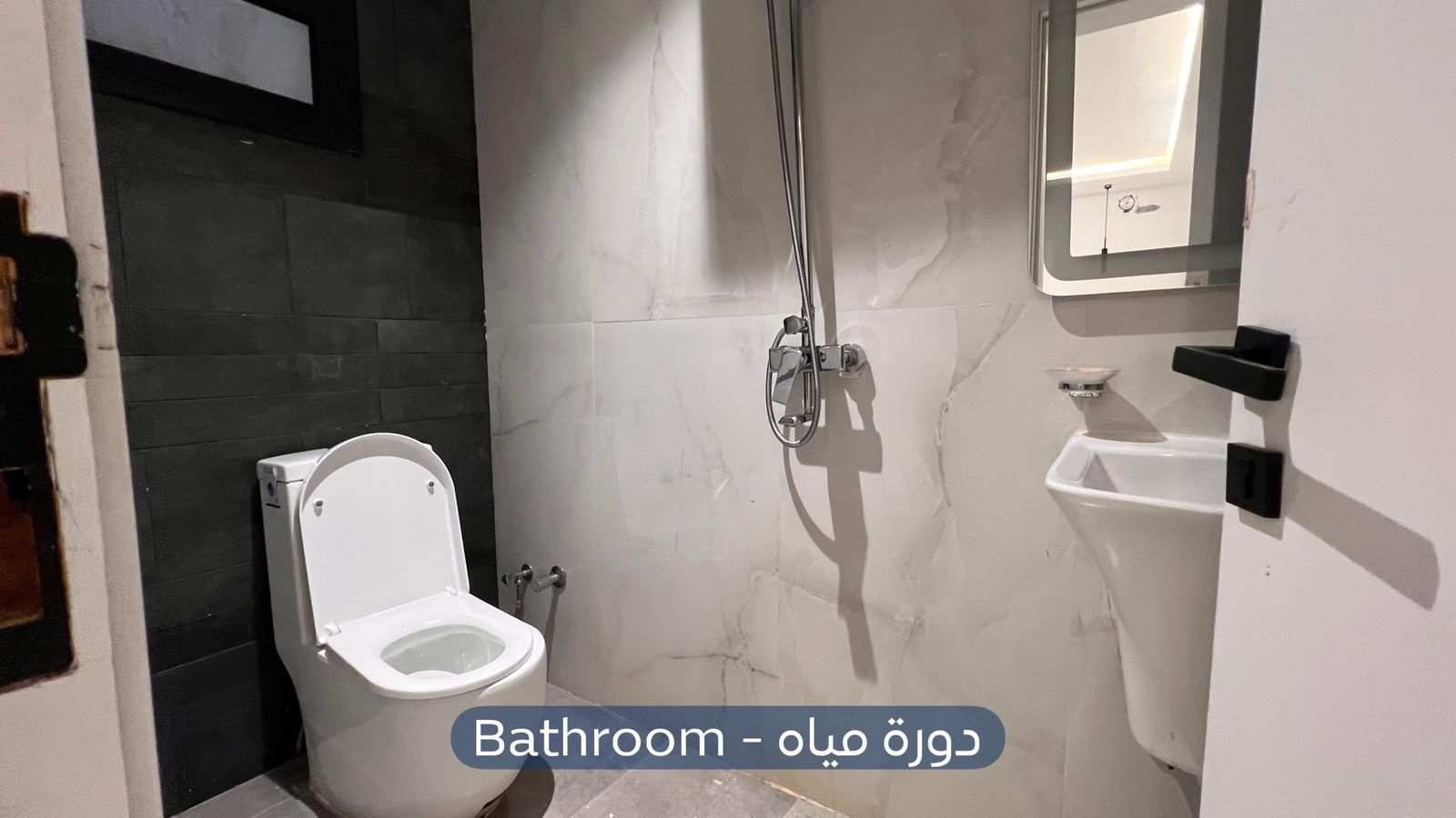 استديو  في حي الملقا