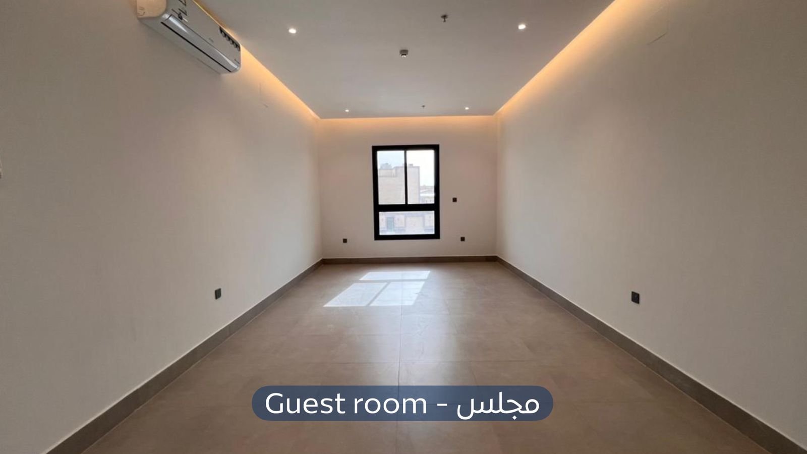 شقة  في حي القادسية