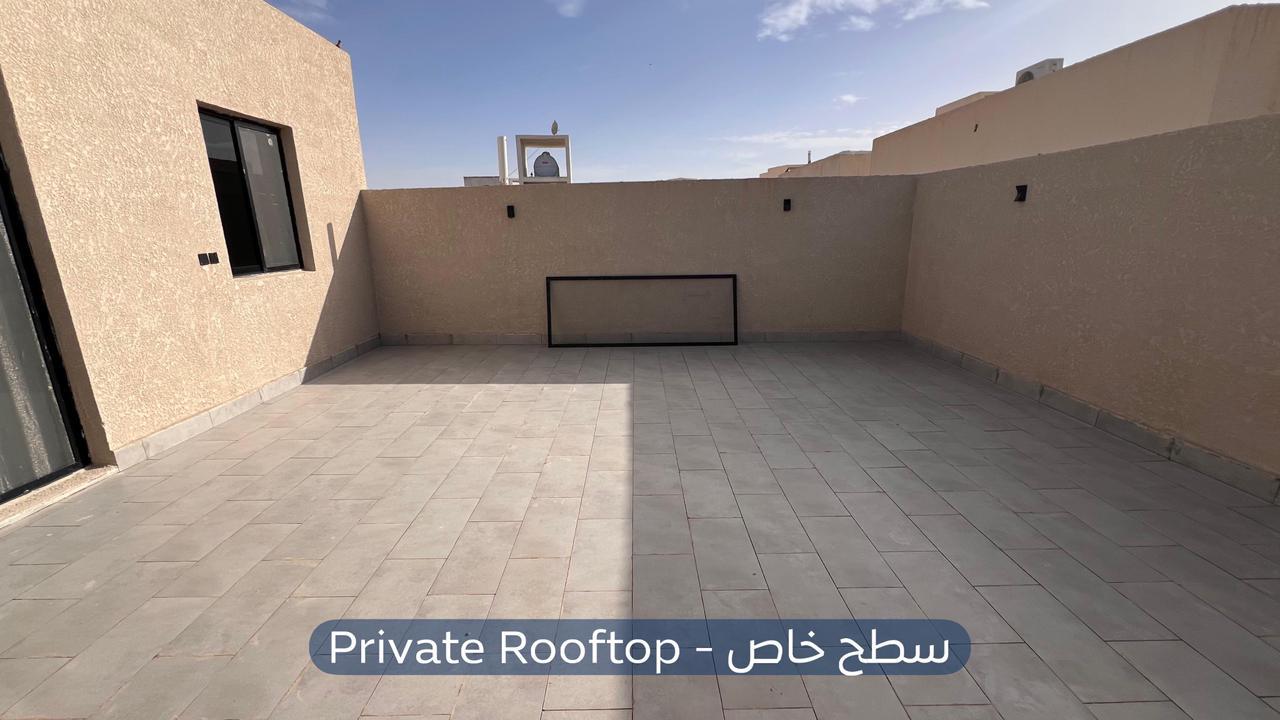 تاون هاوس  في حي الرمال