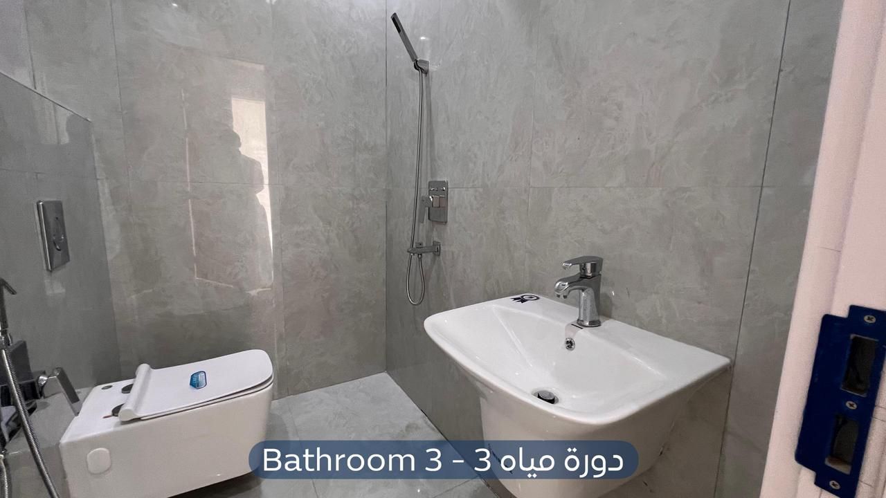 تاون هاوس  في حي الرمال