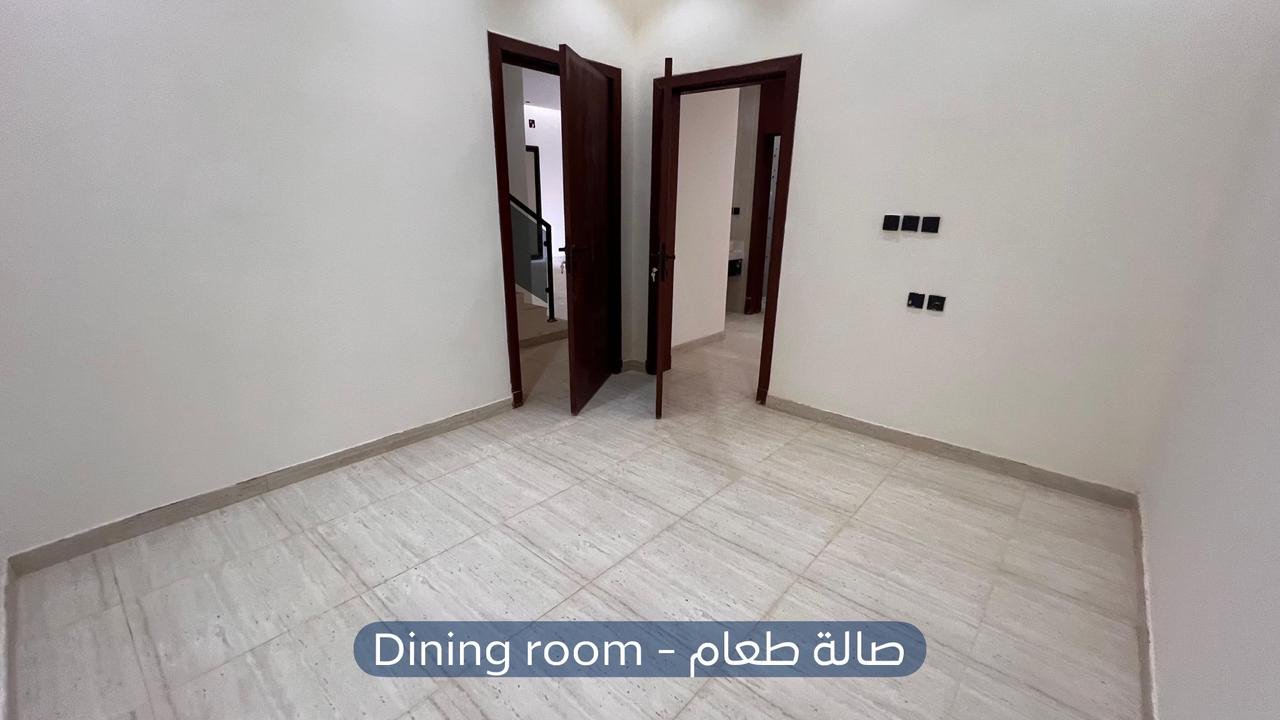 فيلا  في حي طويق