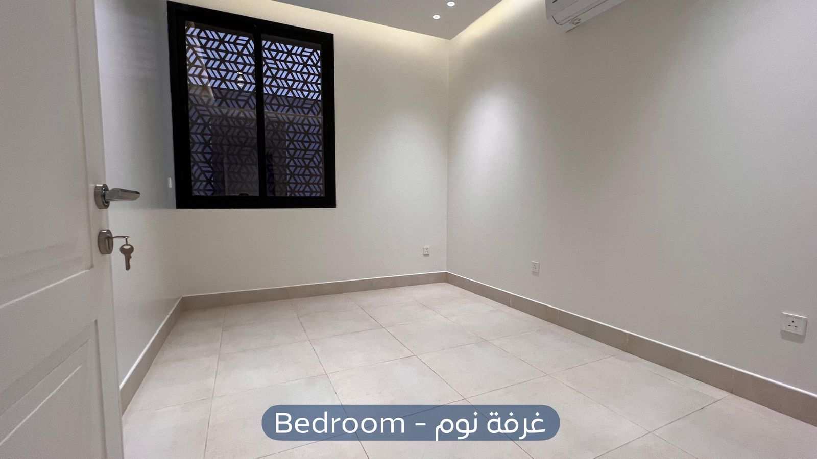 شقة  في حي المروج