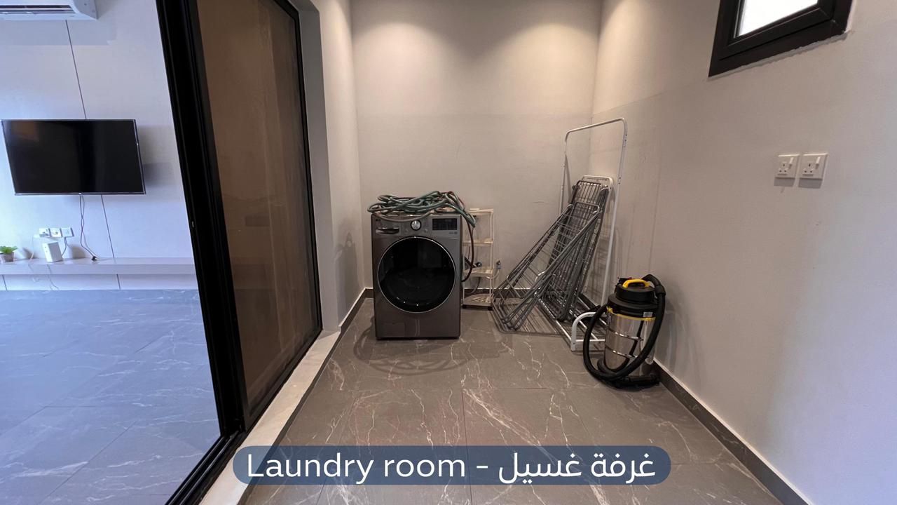 تاون هاوس  في حي العارض