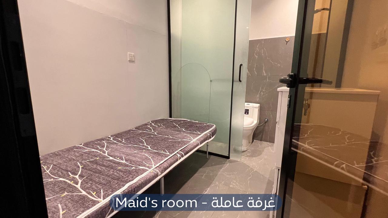 تاون هاوس  في حي العارض