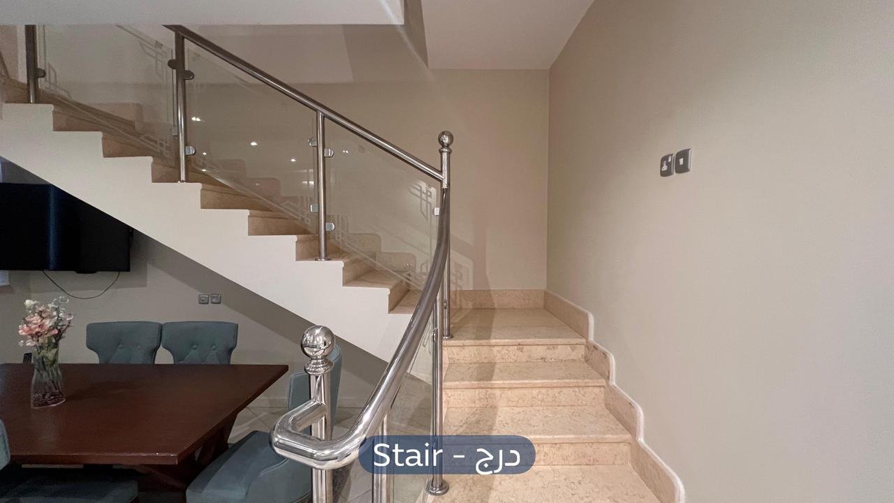 شقة  في حي المغرزات