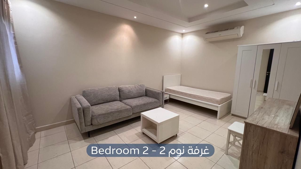 شقة  في حي المغرزات